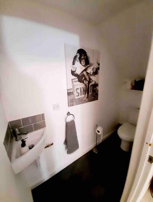 Lovely 1-Bedroom Serviced Apartment In Deal, Kent Eksteriør bilde